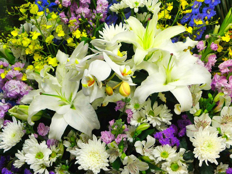 通夜・葬式・葬儀の際のお花について